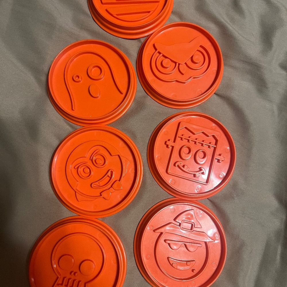 Pampered Chef Halloween Cookie Cutters (set of 7)